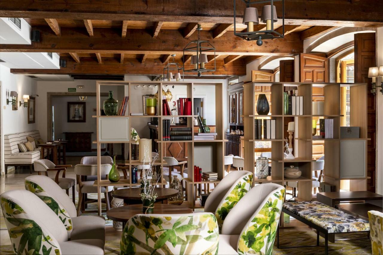 Hotel De 4*
